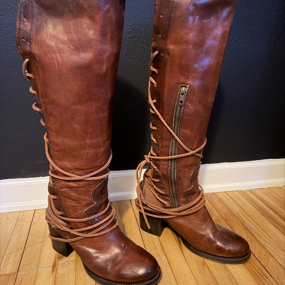 Freebird Coal boots in cognac